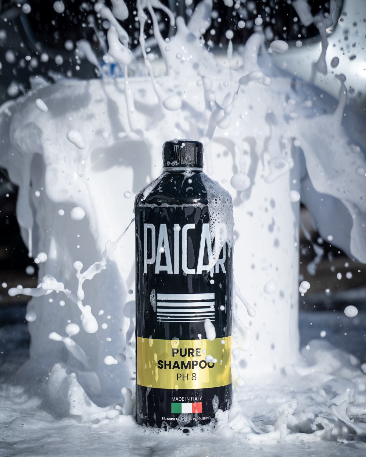 Butelka PAICAR Pure Shampoo pH 8 w pianie, zdjęcie producenta