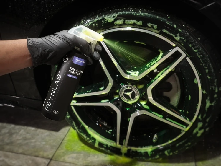 TireWheelCleaner-3.jpg